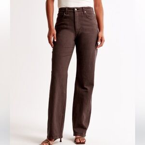 Abercrombie & Fitch Curve Love High Rise 90s Relaxed Jeans in Brown